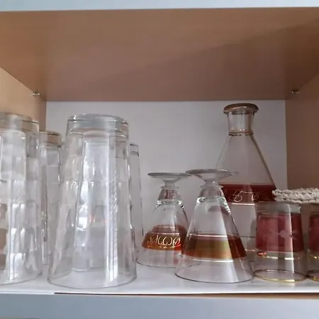 Blue Danube Free Publlic Parking アパート ノヴィ・サド